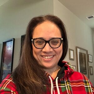 Meet your Posher, Yvette